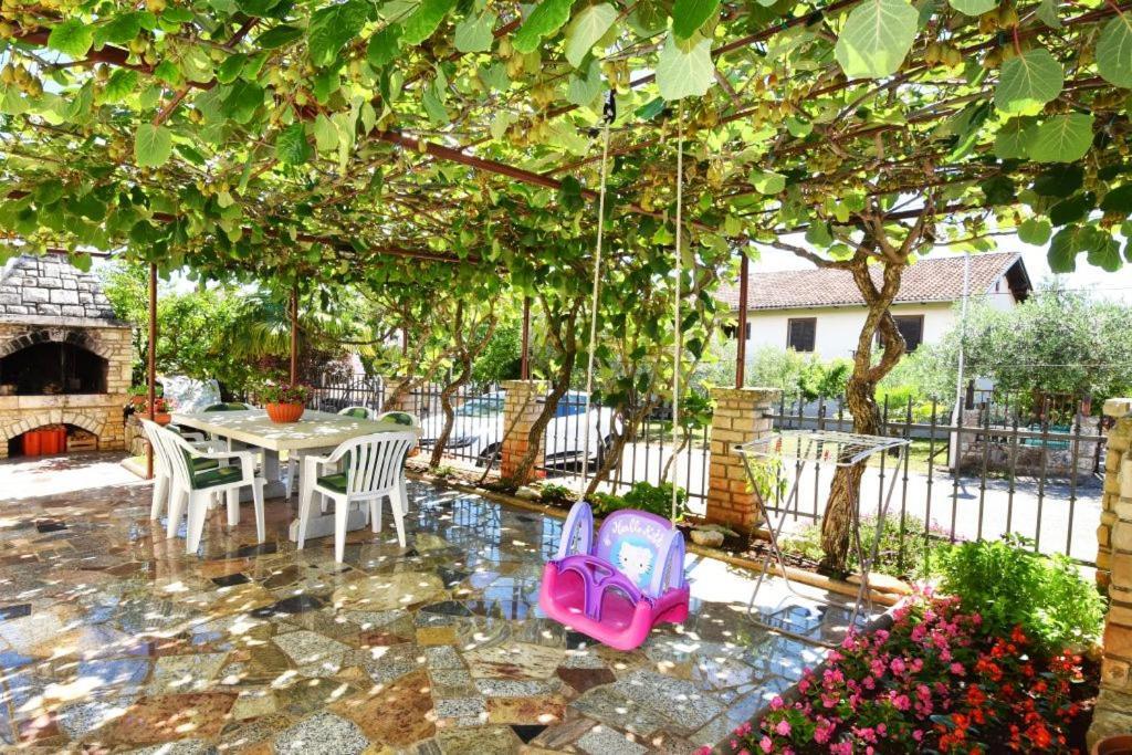 Apartments And Rooms Branka Novigrad Istria Eksteriør billede