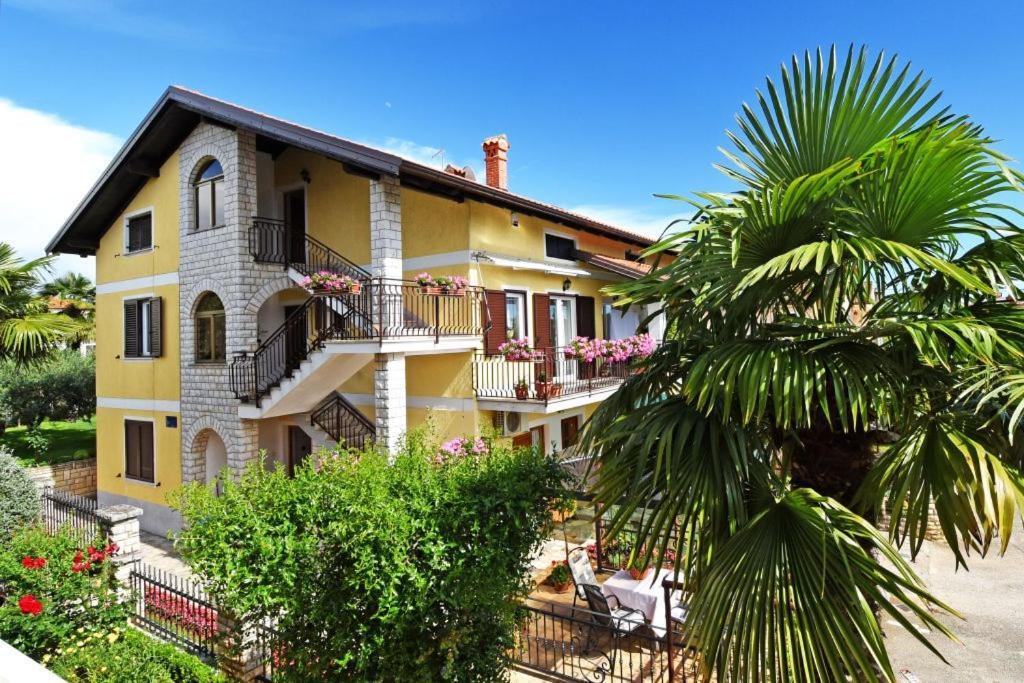 Apartments And Rooms Branka Novigrad Istria Eksteriør billede